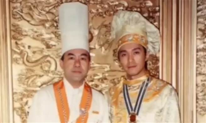 食神原型是戴龙，赌王曾花18000元吃炒饭。（图/食神丽宫FB）