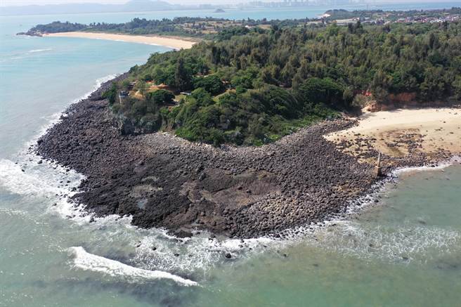 小金门南山头的玄武岩之二。（烈屿乡公所提供）