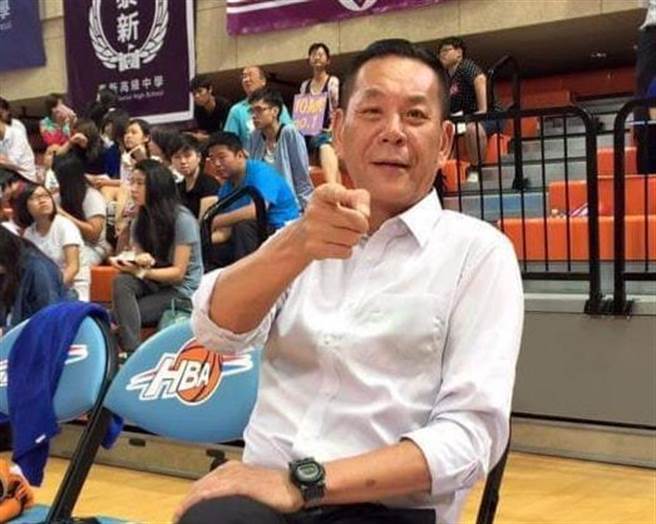 艺人龙劭华14日晚间骤逝，享寿68岁，网友得知消息震惊不已。（图／翻摄龙劭华脸书）