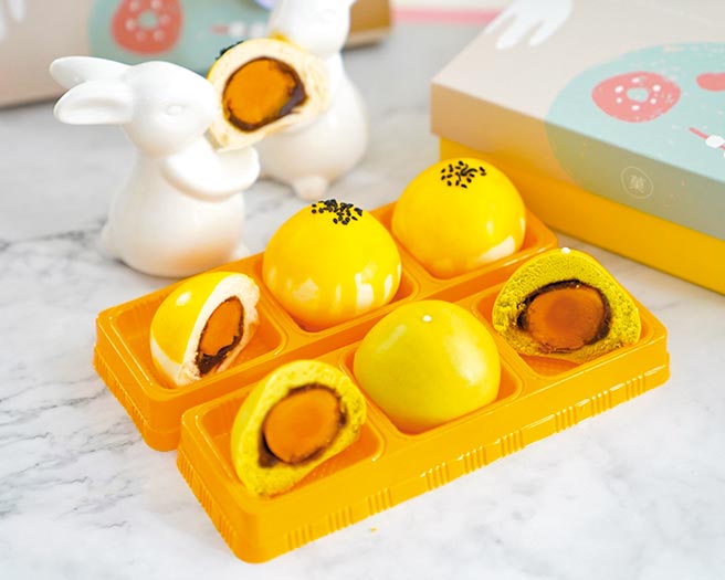 Global Mall「環球Online」推薦美姬饅頭的「蒸的蛋黃酥&柚子鮮乳造型饅頭」，原價525元，優惠價420元。（環球購物中心提供）