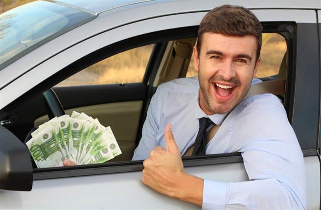 生肖属龙、羊、狗的人9月底起运势超旺，可一次收获财富及桃花。（图／Shutterstock）