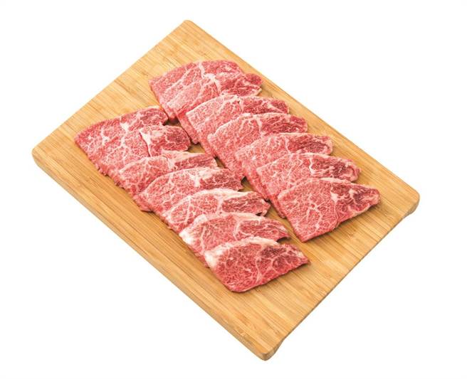 city’super主打日本A5和牛纽约客烧肉片200g，原价1760元、特价1099元。（city’super提供）
