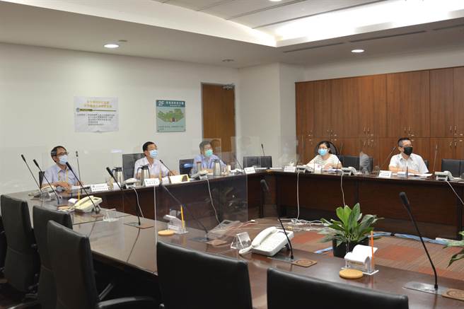 辖区调警机关加强联繫会议由卫福部政风处长林焕淳主持。（卫生福利部桃园疗养院提供／陈梦茹桃园传真）