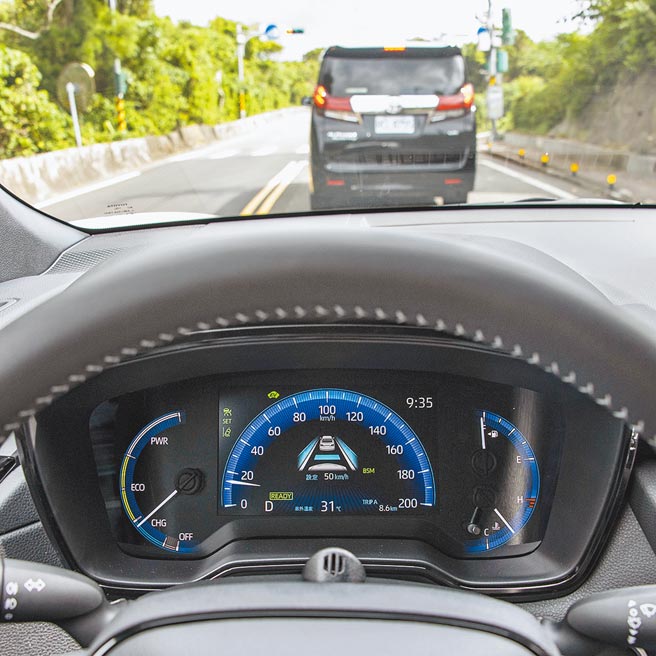ACC全速域主動式車距維持系統。（陳大任攝）