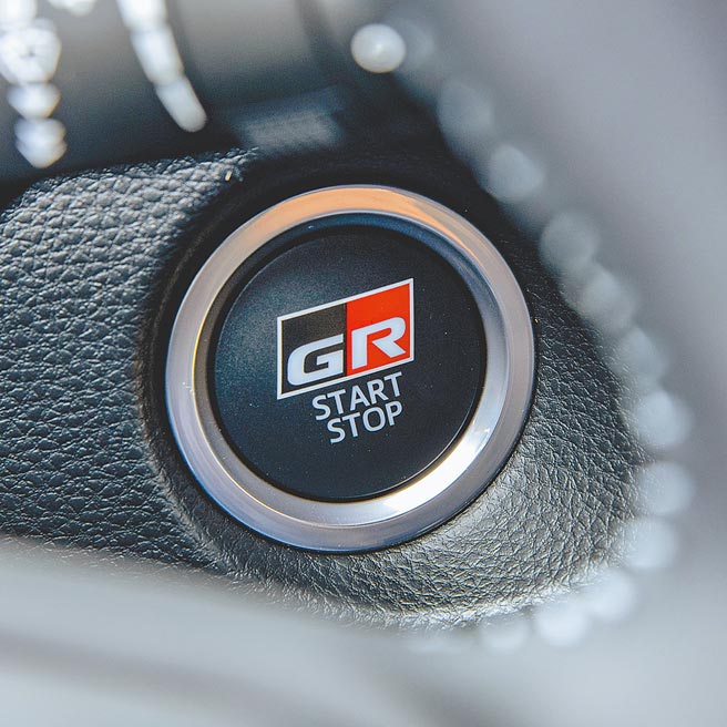 GR字樣專屬引擎啟閉鈕。（陳大任攝）