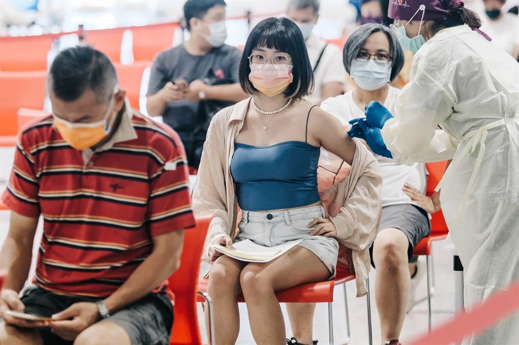 台灣民眾若施打高端疫苗，是否能入境美國引發討論。（示意圖／郭吉銓攝）