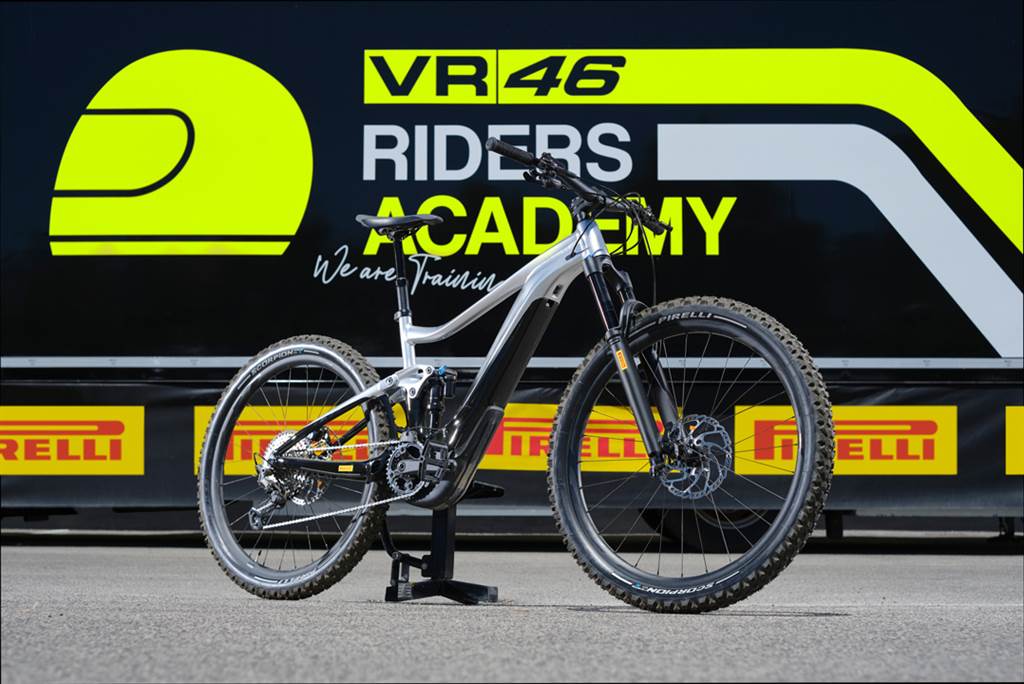 強強聯手 VR46車手學院與倍耐力合作全面採用倍耐力輪胎（圖／BikeIN）