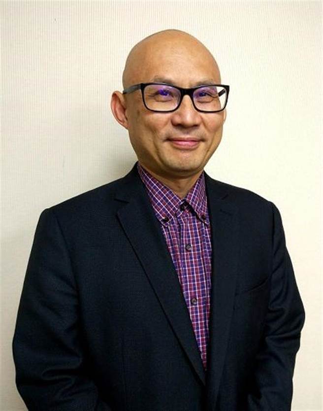 中國醫藥大學新竹附設醫院血液腫瘤科主任鍾智淵醫師指出，晚期乳癌患者，透過基因檢測，可以深入了解基因變異型態，有助於後續的精準治療。（鍾智淵提供）