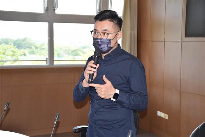 江啟臣強調竹竹苗合併議題，國民黨一定會和苗栗鄉親站在一起。（謝明俊攝）
