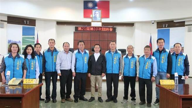 而曾发出2000元关怀礼金的大村乡，也预计11月讨论，而员林市则会加码，但市长游振雄说，不会普发现金，会用不同方式让民眾更有感。(本报资料照片)