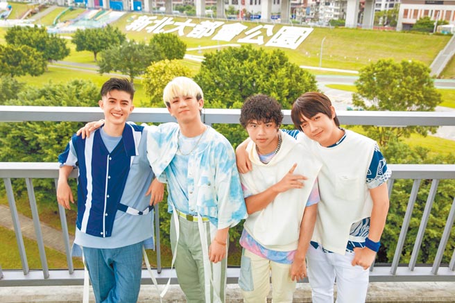 男团「B.T.O.D」团员子贤（左起）、淋雨、淇扬、张龙，昨释出新歌MV。（宽宽整合行销提供）