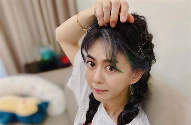 白癡公主以招牌無厘頭搞怪風格走紅。（圖／白癡公主臉書）