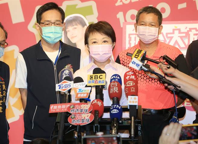 台中市長盧秀燕表示，台中購物節去年創造90億元的驚人消費登錄金額紀錄，今年有信心破百億元商機。（盧金足攝）