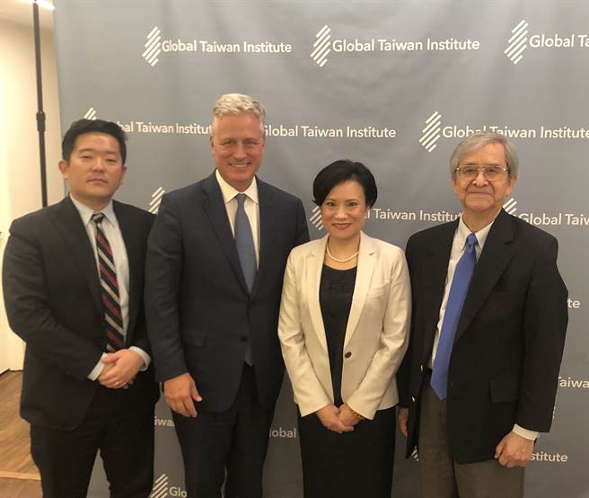 美前國安顧問歐布萊恩（Robert O'Brien）(左二)7月中仍加入「全球台灣研究中心」（GTI），擔任美台關係工作小組主席，盼協助增進雙邊關係。(圖/中央社) 