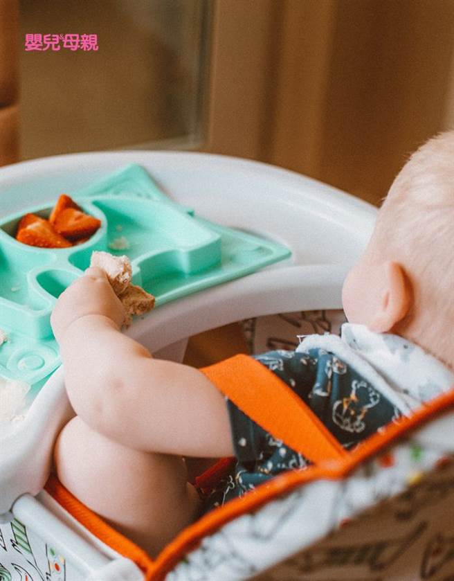 副食品宝宝怎么吃？喂食原则、必要营养素一次说明。(图/婴儿与母亲提供)