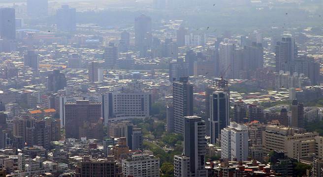 該選擇兩衛還是一衛格局，引起網友們熱議。（圖／報系資料照）