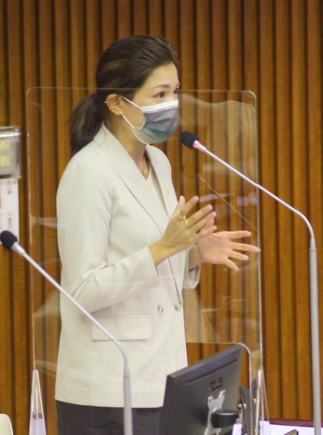 台北市议员锺沛君。（张铠乙摄）