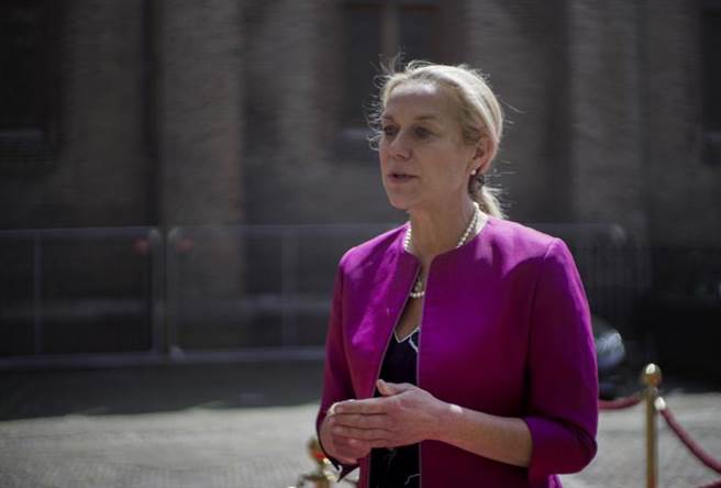 荷蘭外長和防長先後請辭。圖為荷蘭外長卡格。（圖／美聯社）