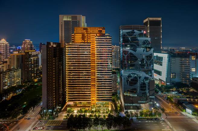 七期住宅点亮台湾之光，「丽格」获2021国际建筑奖。（大陆建设提供／卢金足台中传真）