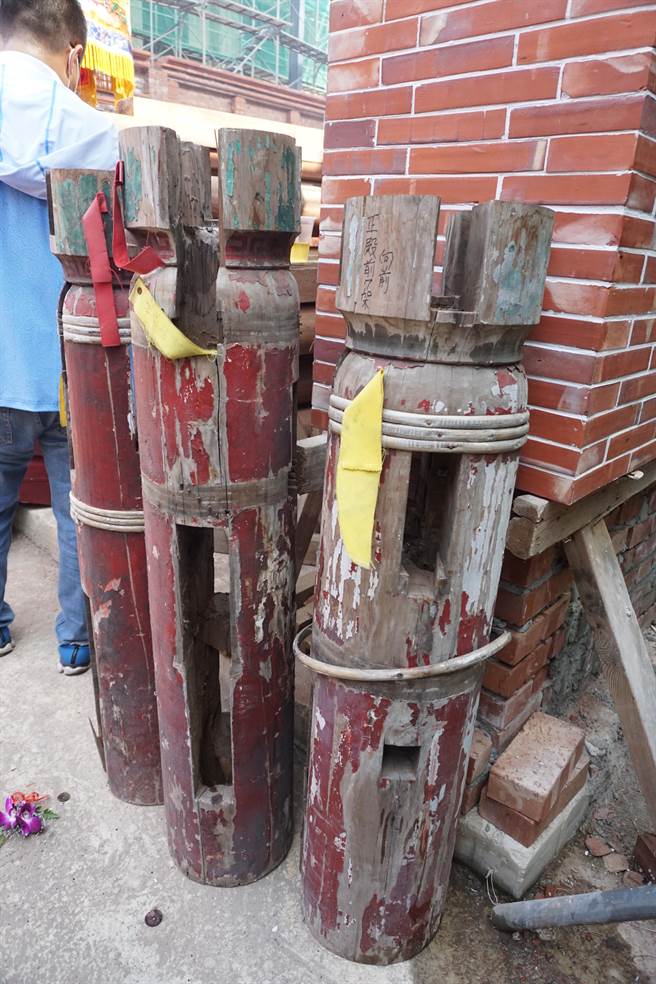 浩天宮重建採「廟中廟型式」，歷史建物比照鹿港龍山寺，拆解之後再重組。（王文吉攝）