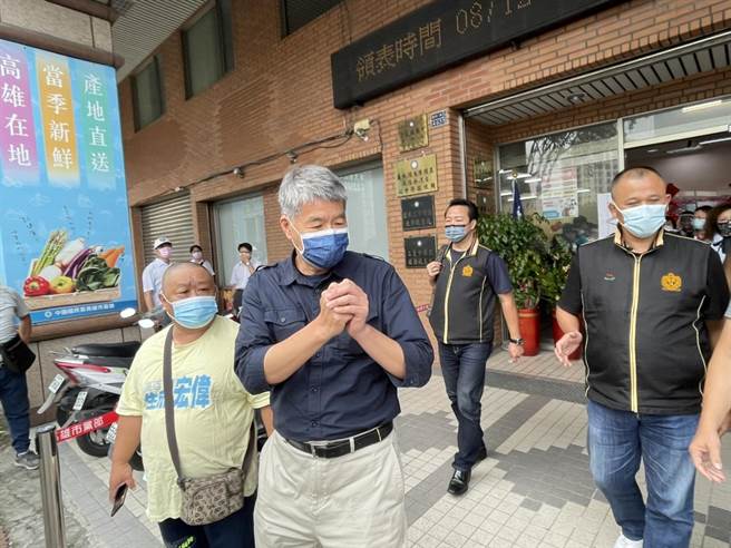 對於國民黨黨主席選舉，民調衝第一、對手陣營喊「棄保」，張亞中18日在高雄參加高屏政見發表會時表示：堅決反對屈辱的團結。（洪浩軒攝）