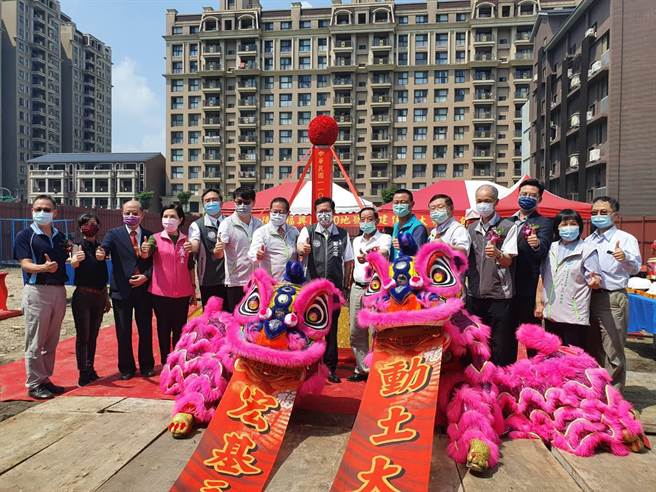 桃园八德米食文化馆18日举行开工动土典礼，预计将于2023年完工。（陈梦茹摄影）