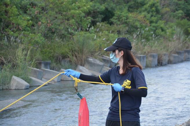 关山义消中秋不休假训练照常。（蔡旻妤摄）