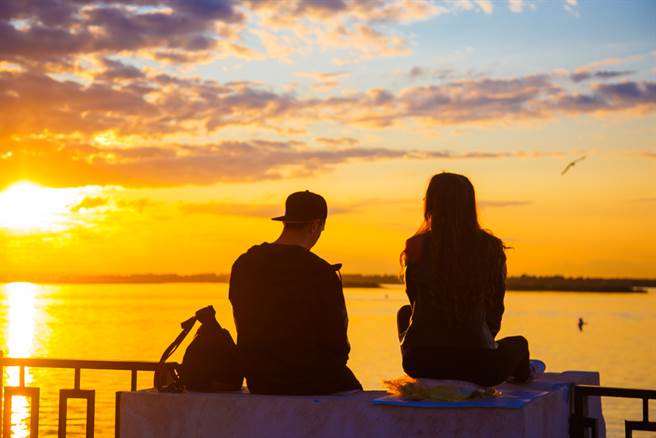 白羊座、天秤座、摩羯座、水瓶座的人分手很果断，绝不会苦苦纠缠。（示意图／shutterstock）