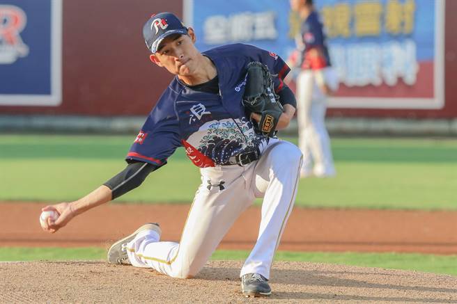 乐天桃猿张喜凯。（陈麒全摄）