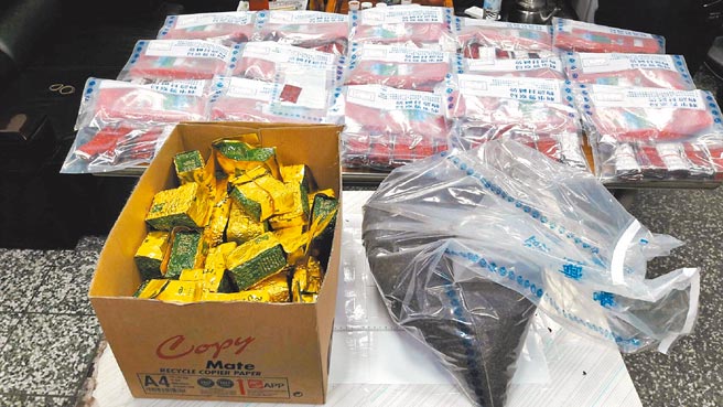 圖為茶葉包夾藏一粒眠，毒販試圖透過國際郵包走私至柬埔寨，被警方及時攔截查獲。（本報資料照片）