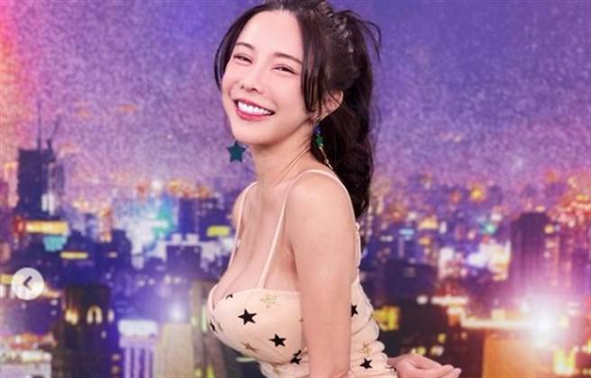 巫苡萱有天使美顏、魔鬼身材，是许多男粉丝心中的啦啦队女神。(图/翻摄自巫苡萱IG)