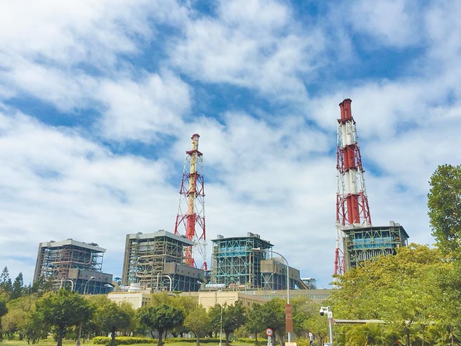 高市府环保局今年更新增兴达电厂提前减煤对策，希望有效降低空污的影响。（高市府环保局提供／洪浩轩高雄传真）