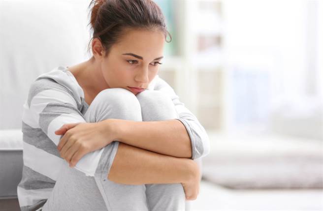 摩羯座、天秤座、金牛座與人相處總是隱忍退讓，不願散播負能量。（圖／Shutterstock）