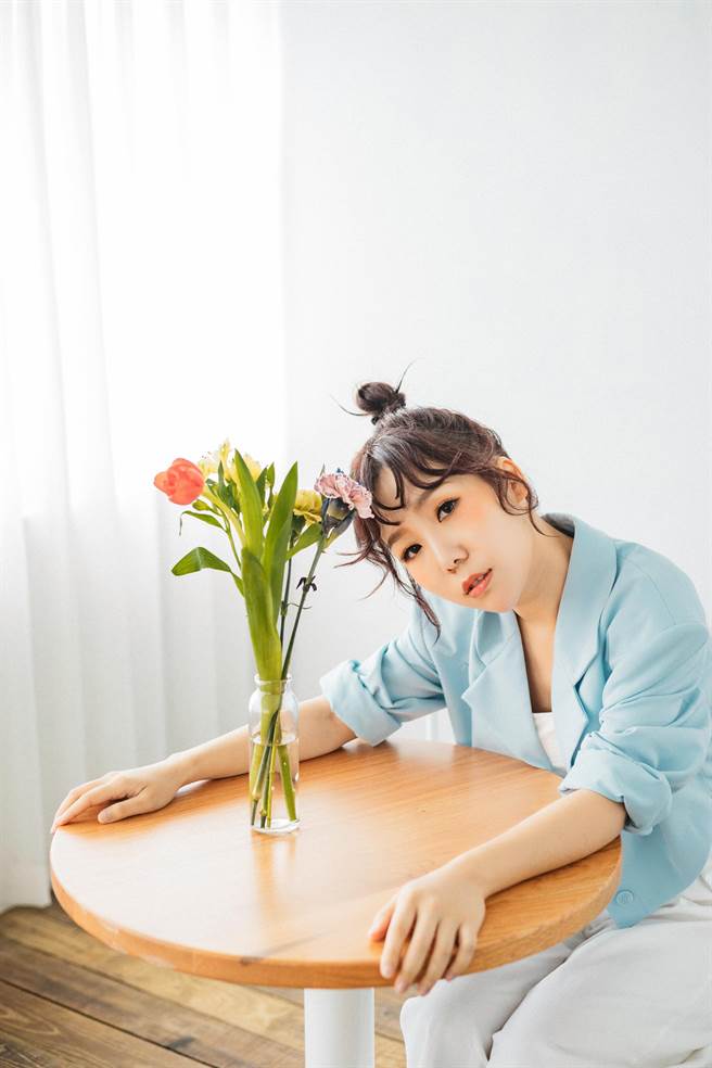 魏妙如于中秋节前夕推出创作单曲〈等你回来〉。（如此音乐提供）