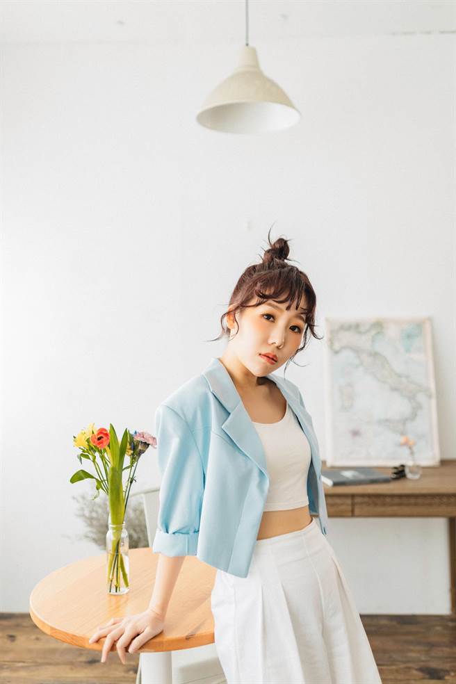 魏妙如于中秋节前夕推出创作单曲〈等你回来〉。（如此音乐提供）