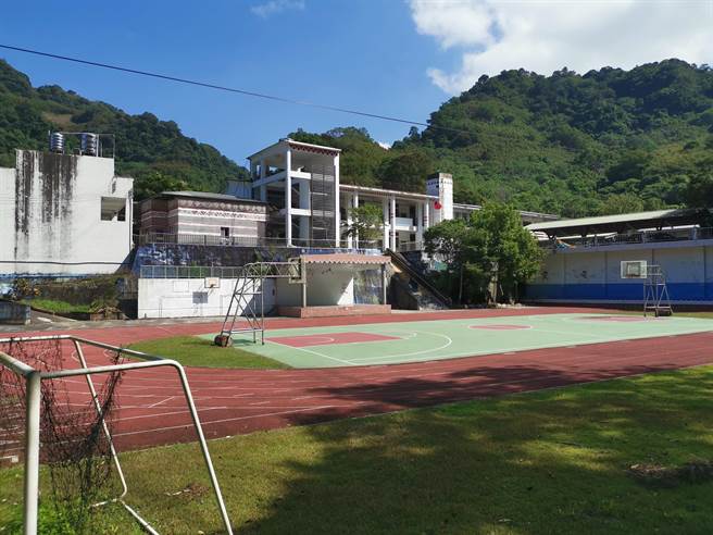 苗栗縣政府原民中心與泰安鄉清安國小合力開辦「汶水泰雅語班」。（謝明俊攝）