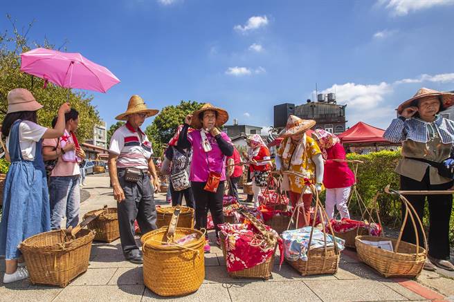 工研院台湾长照产业白皮书暨调查，有9成受访者担忧老年照顾问题，减缓老化并避免失能已成重点。（罗浚滨摄）