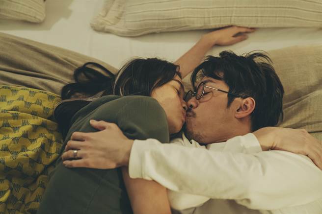 陈汉典（右）想抢投资《2049》隔空做爱技术。（瀚草影视提供） 