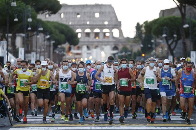 英国一场马拉松出现跑者跑错组别还拿冠军的状况。（示意图／美联社资料照）