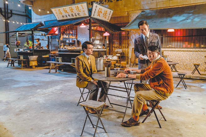 《金錢帝國：追虎擒龍》由林家棟（左起）、古天樂、姜皓文主演。（華映娛樂提供）