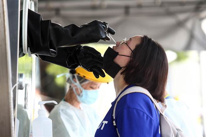 新北市幼兒園群聚繼第一圈匡列者解隔離後，22日深夜將解隔離383人。（資料照，鄧博仁攝）