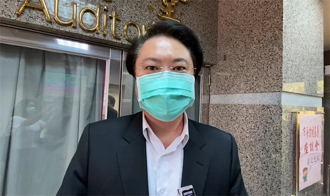 基隆市长林右昌认为，未来国民党主席很可能是现任台北市长柯文哲。（翻摄照片／陈彩玲基隆传真）