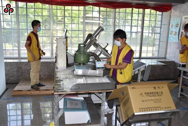 依「身心障碍者权益保障法」规定进用身心障碍者截至 6 月统计，义务单位共计1万7761家。（报系资料照）