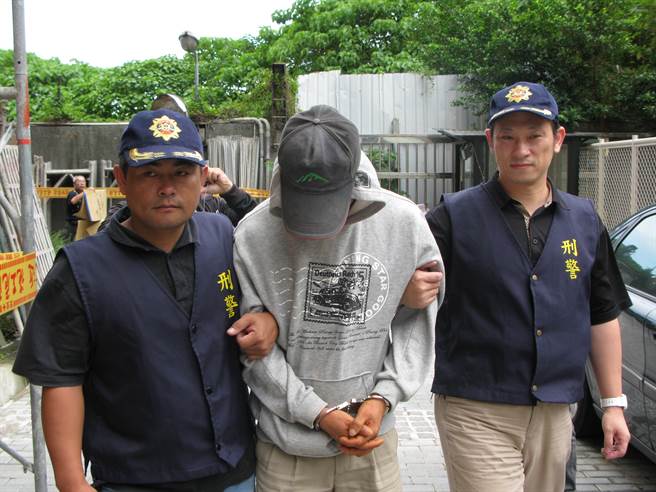 林男以土製霰彈槍轟斃表哥後，躲山區烹蛇殺山豬當野人40多天後遭逮。(中時資料照 林郁平攝) 