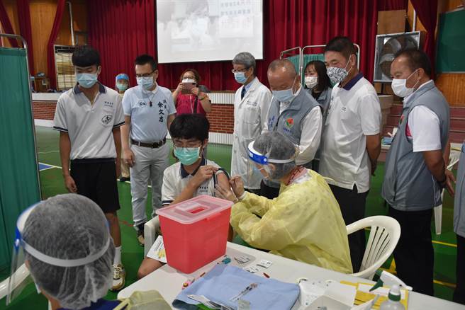 苗栗县10月将进入疫苗施打高峰期。（谢明俊摄）