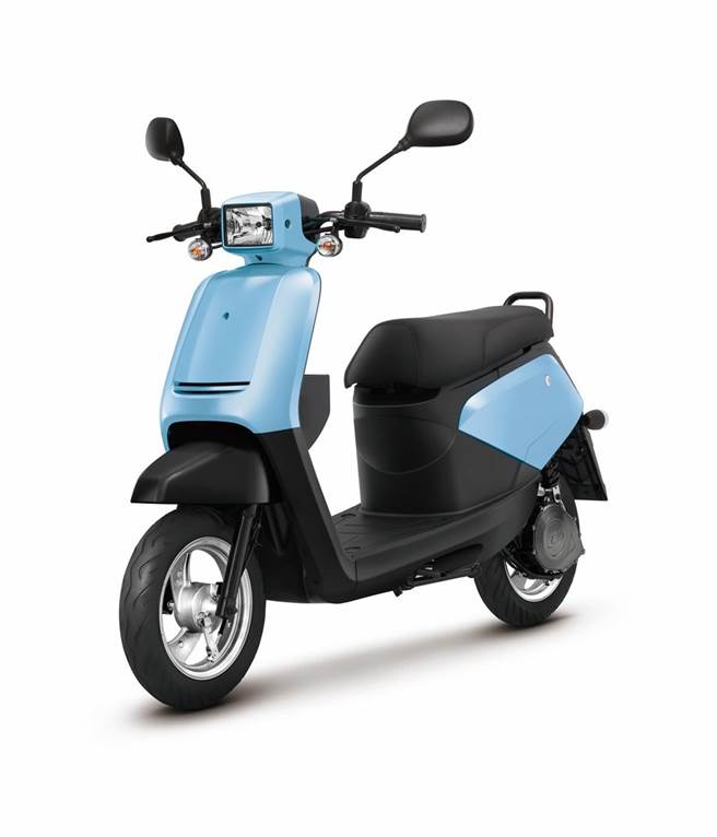 美廉社、美廉城超会员持「家购加码券」，使用2000元纸本五倍券预购eMOVING电动自行车，送美廉社福利券2000元。Bobe车款，原价3万9000元、预购价3万4000元。（三商家购提供）