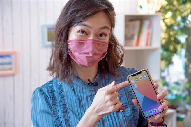 避免看错诊，健康主播郑凯云大推《健康2.0》APP。（TVBS提供）