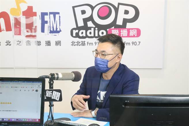 江启臣上午接受《POP撞新闻》广播专访。（POP撞新闻提供）