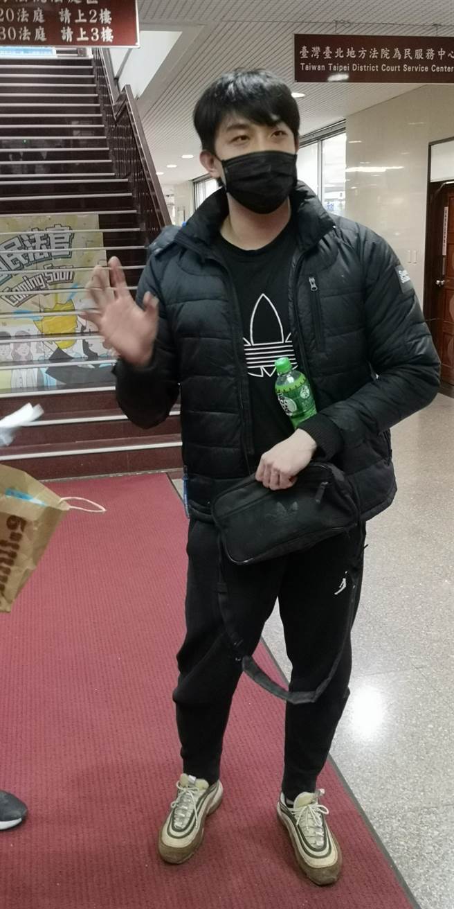 前台北市议员杨实秋儿子杨泽祖2018年间拍下与未成年女友的性爱影片、照片，遭台北地检署依违反《儿童及少年性剥削防制条例》起诉。（本报资料照片）