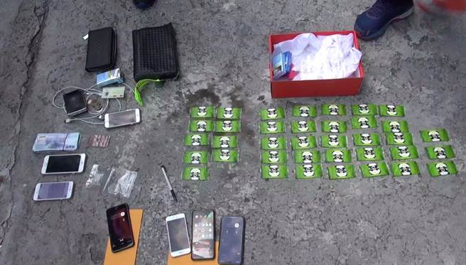 警方起获毒品咖啡包38包（毛重226克）、恺他命、赃证物等。（台中市警察局提供／张妍溱台中传真）